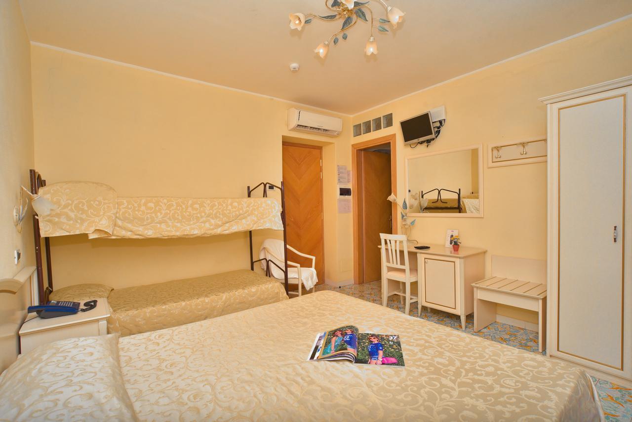 Hotel Villa Franca Forio di Ischia Exteriör bild