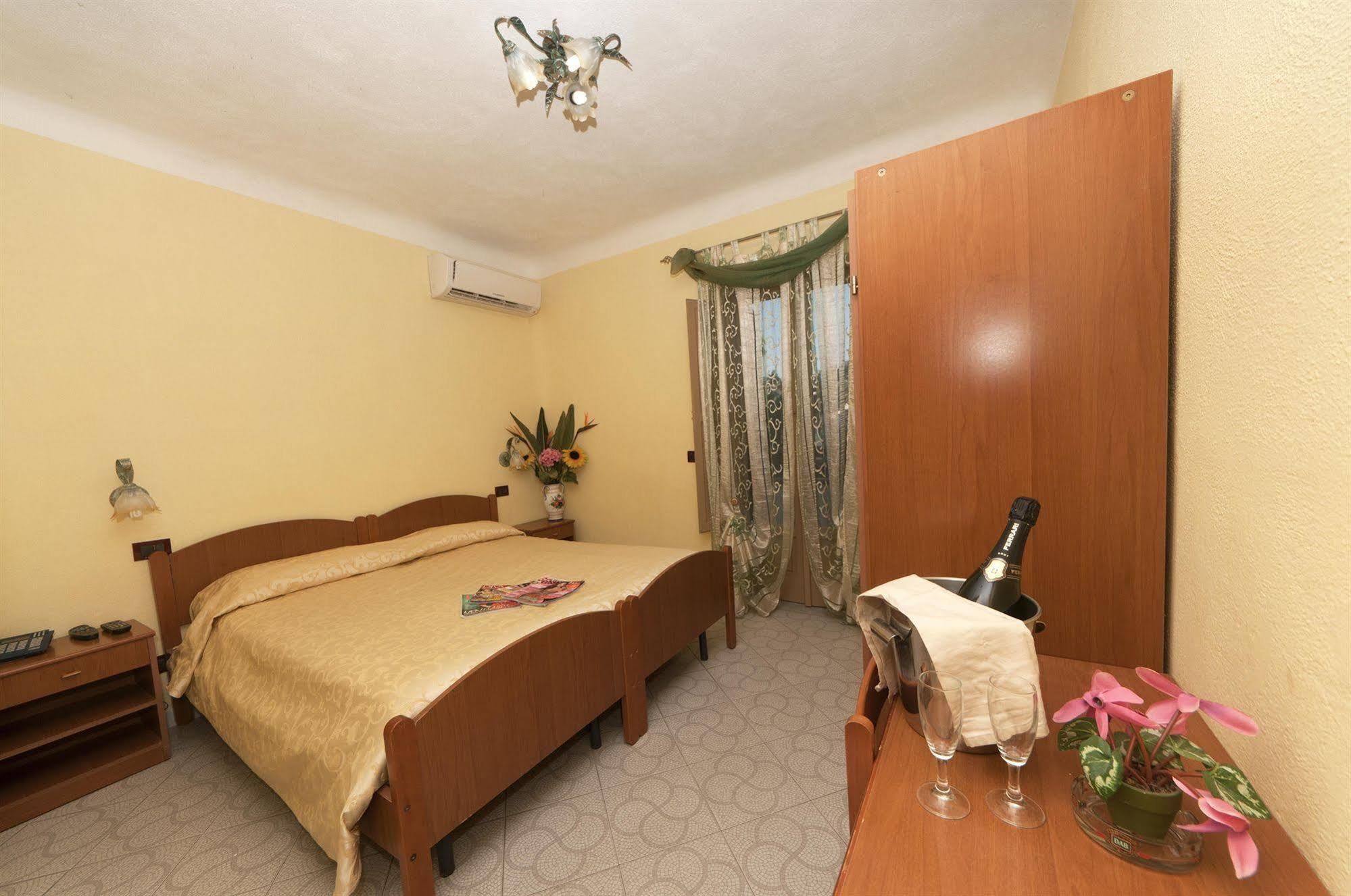 Hotel Villa Franca Forio di Ischia Exteriör bild